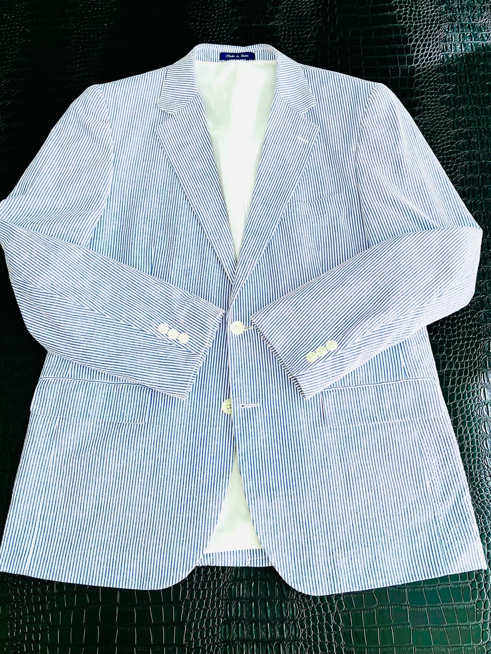 100% Cotton Alan Flusser Blue & White Striped Seersucker Sport Coat
